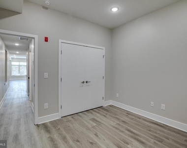 2019 N College Avenue - Photo Thumbnail 9