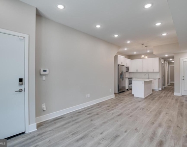 2019 N College Avenue - Photo Thumbnail 5
