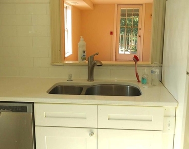 2043 Mount Vernon Street - Photo Thumbnail 9