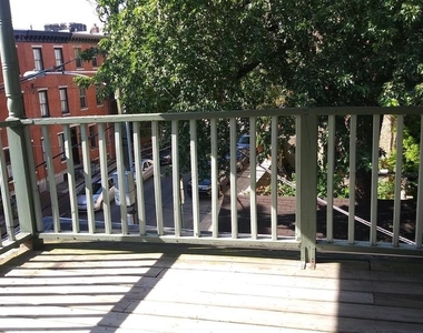 2043 Mount Vernon Street - Photo Thumbnail 1