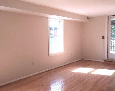2043 Mount Vernon Street - Photo Thumbnail 5