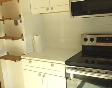 2043 Mount Vernon Street - Photo Thumbnail 7