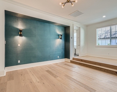 2625 Mccullough St - Photo Thumbnail 7