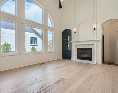 2625 Mccullough St - Photo Thumbnail 3