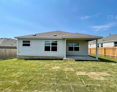 3208 Kenner Dr - Photo Thumbnail 13