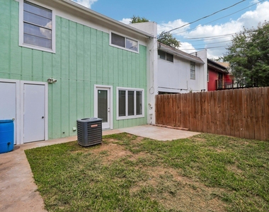5809 Coventry Ln - Photo Thumbnail 24
