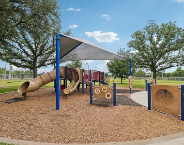 5809 Coventry Ln - Photo Thumbnail 31