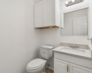 5809 Coventry Ln - Photo Thumbnail 12