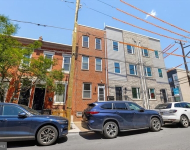2476 Emerald Street - Photo Thumbnail 27