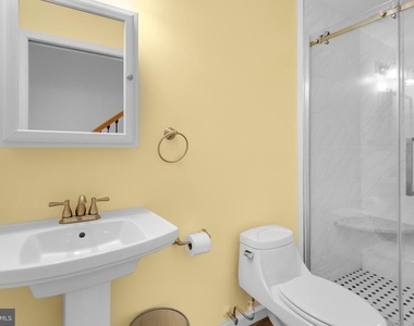 2476 Emerald Street - Photo Thumbnail 13