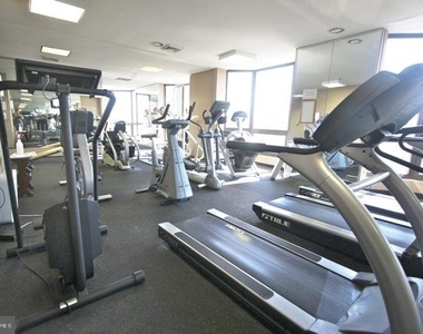 2020 Walnut Street - Photo Thumbnail 17