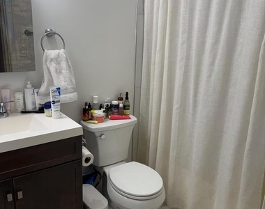 2020 Walnut Street - Photo Thumbnail 12