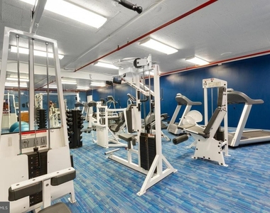 1324 Locust Street - Photo Thumbnail 17
