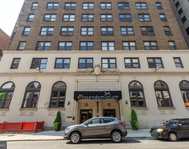 1324 Locust Street - Photo Thumbnail 24