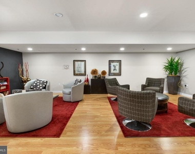 1324 Locust Street - Photo Thumbnail 13