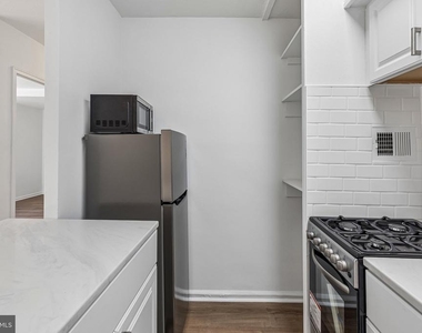 2101 Chestnut Street - Photo Thumbnail 7