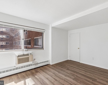 2101 Chestnut Street - Photo Thumbnail 12