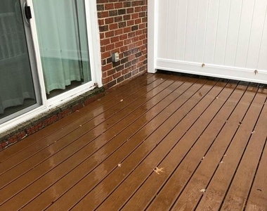 218 Delmar Street - Photo Thumbnail 13