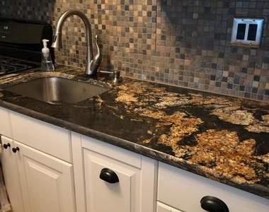 218 Delmar Street - Photo Thumbnail 5