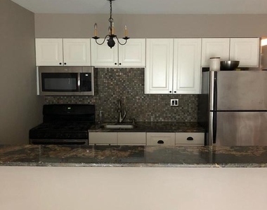 218 Delmar Street - Photo Thumbnail 9