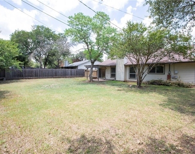 4913 Wing Rd - Photo Thumbnail 20