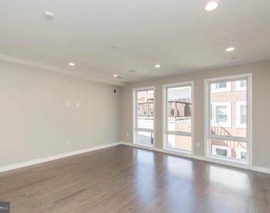 1703 Bainbridge Street - Photo Thumbnail 7