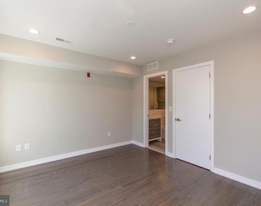 1703 Bainbridge Street - Photo Thumbnail 11