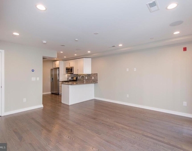 1703 Bainbridge Street - Photo Thumbnail 8