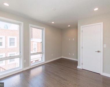 1703 Bainbridge Street - Photo Thumbnail 12
