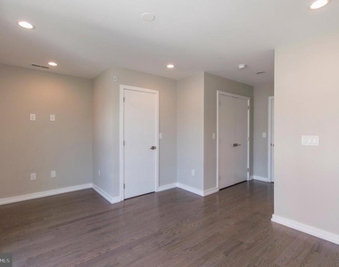 1703 Bainbridge Street - Photo Thumbnail 15