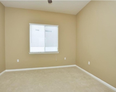 111 Purple Sage Dr - Photo Thumbnail 15