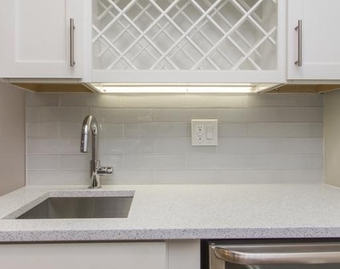 720 S Sartain Street - Photo Thumbnail 4