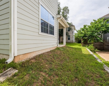 6715 Windrift Way - Photo Thumbnail 23