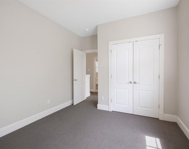 6715 Windrift Way - Photo Thumbnail 21