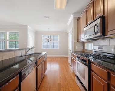 6715 Windrift Way - Photo Thumbnail 7