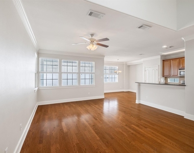 6715 Windrift Way - Photo Thumbnail 4