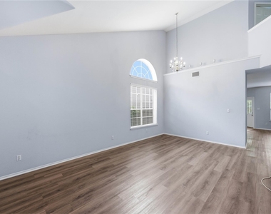 3621 Bratton Heights Dr - Photo Thumbnail 5