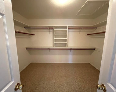 3621 Bratton Heights Dr - Photo Thumbnail 16