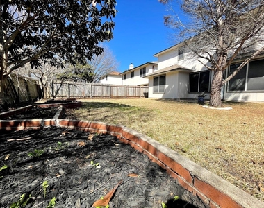 3621 Bratton Heights Dr - Photo Thumbnail 21