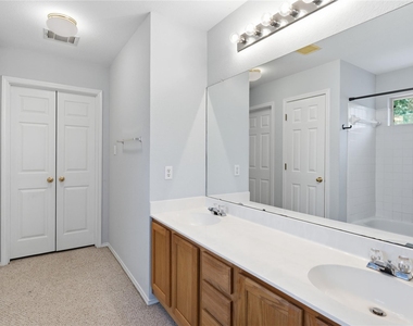 3621 Bratton Heights Dr - Photo Thumbnail 16