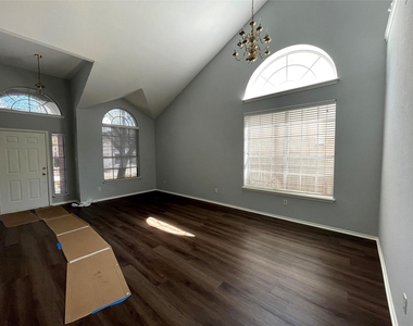 3621 Bratton Heights Dr - Photo Thumbnail 5