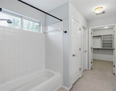 3621 Bratton Heights Dr - Photo Thumbnail 15