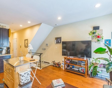 1614 Cambridge Street - Photo Thumbnail 2