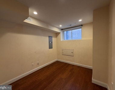 1614 Cambridge Street - Photo Thumbnail 7