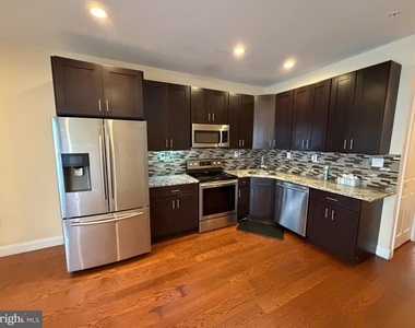 1614 Cambridge Street - Photo Thumbnail 2