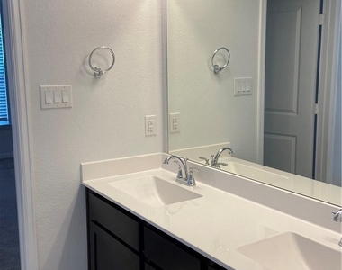 481 Leadtree Loop - Photo Thumbnail 15