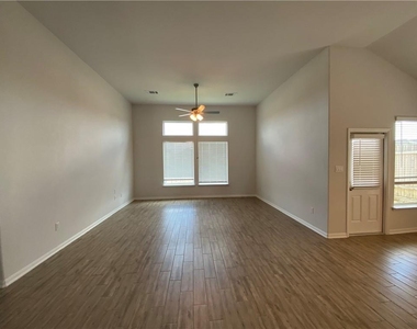 481 Leadtree Loop - Photo Thumbnail 22