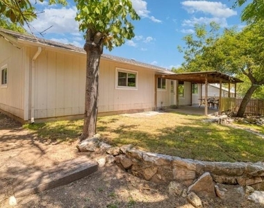 2121 Trede Dr - Photo Thumbnail 23