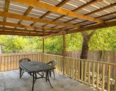 2121 Trede Dr - Photo Thumbnail 19