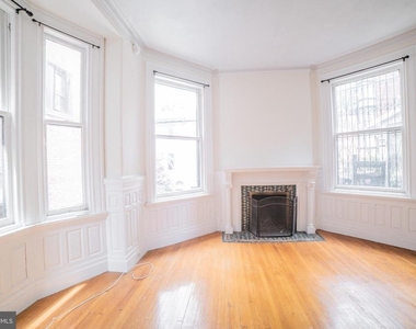 1919 Spruce Street - Photo Thumbnail 8